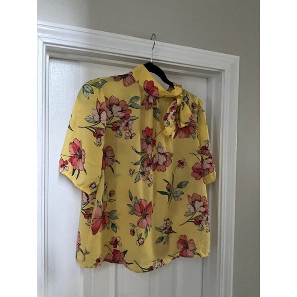 WOMEN’S Yellow‎ Floral Shirt Size Large - Picture 6 of 12